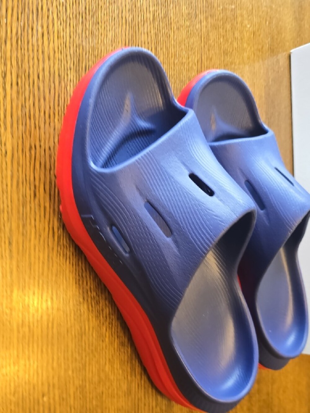Hoka ORA Recovery Slide 3 in Blue & Red W9/M7 - Picture 4 of 6